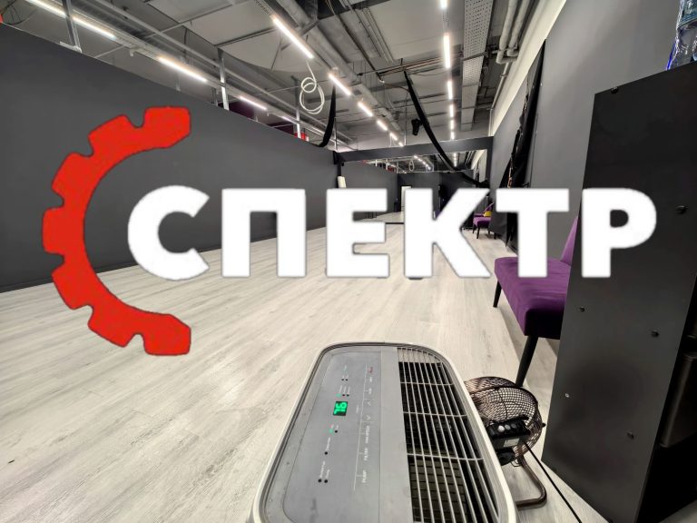 Спорткомплекс после протечки кровли